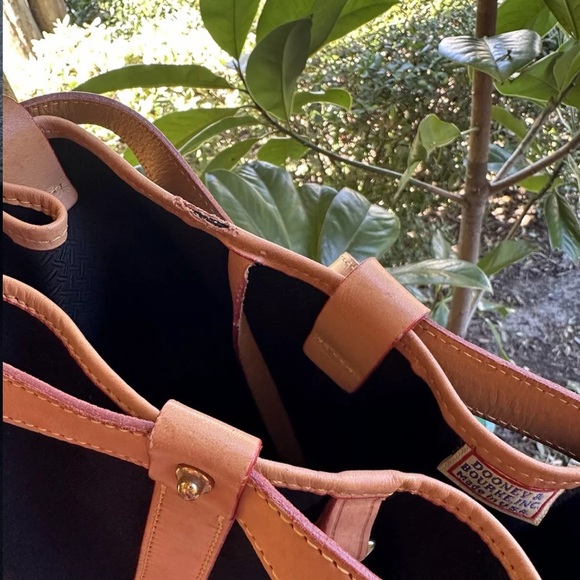 Vintage Dooney & Bourke Backpack Bucket Bag Shoulder Purse USA Black Canvas READ - Picture 13 of 15